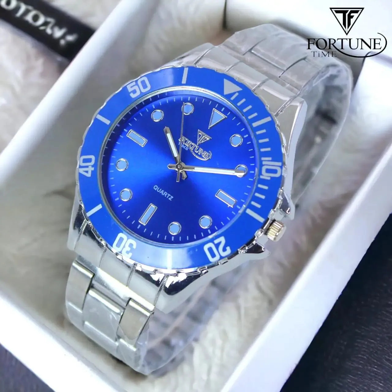 Men Fashion Simple Ghost Water Watches Stainless Steel Mesh Strap Quartz Watch